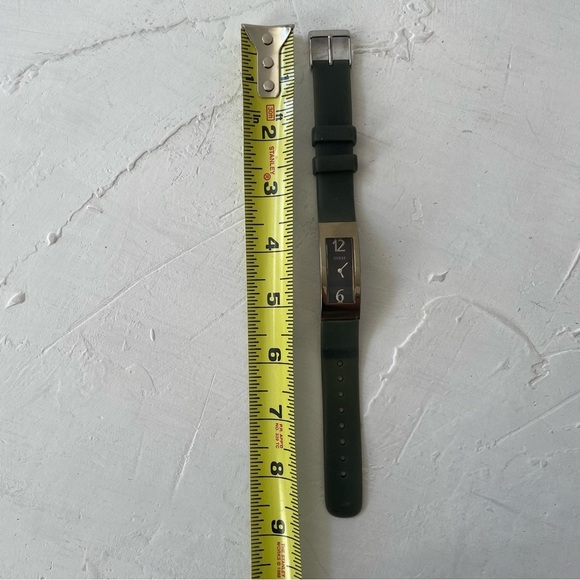 Vintage Y2K Guess Watch Rubber Stainless Steel Retro Watch - Picture 3 of 10